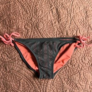 NWT bikini bottoms